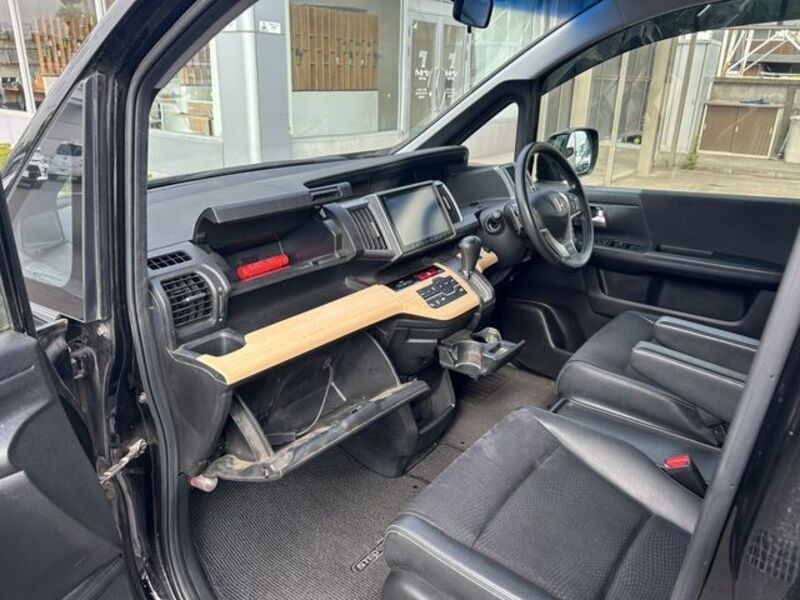 STEPWAGON SPADA