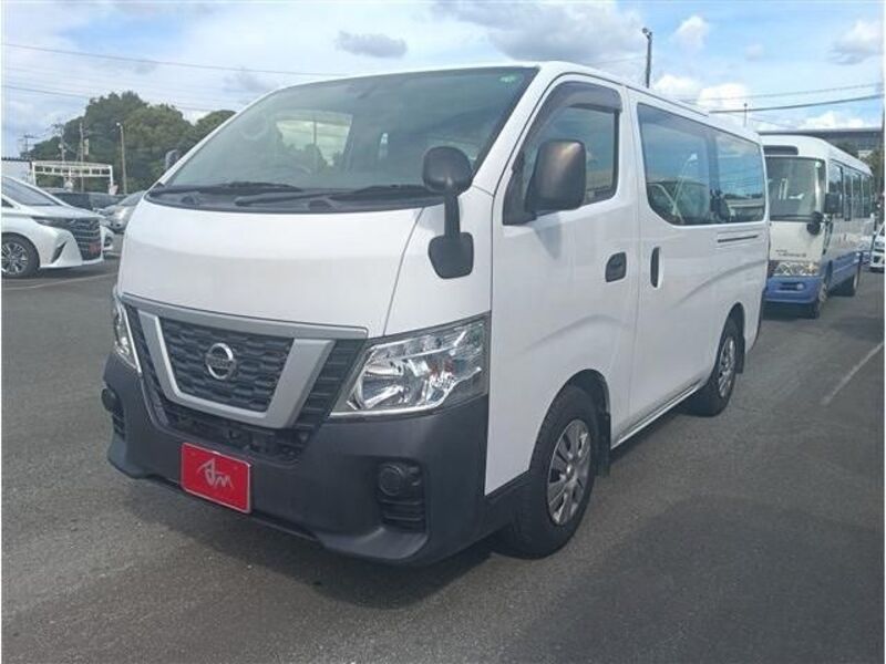 NV350 CARAVAN-0