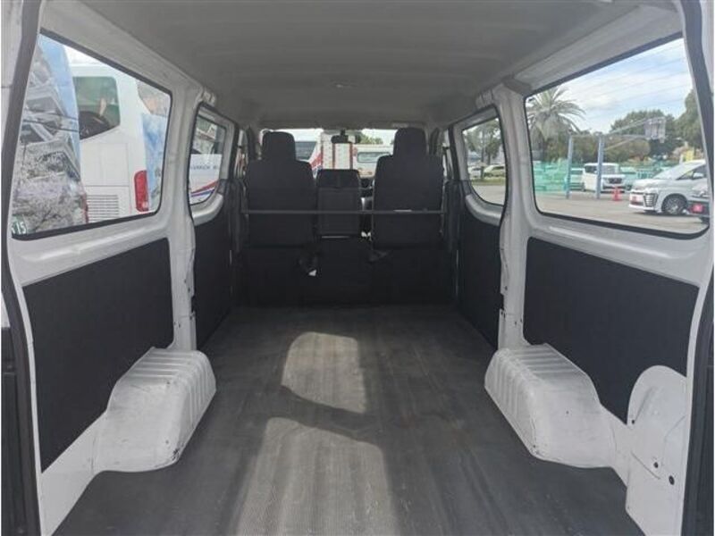 NV350 CARAVAN
