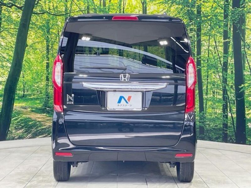 N BOX