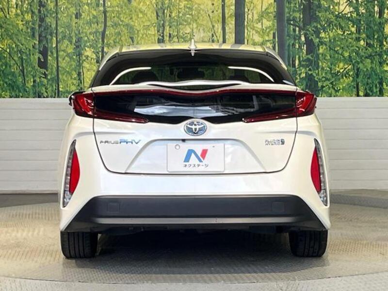 PRIUS PHV