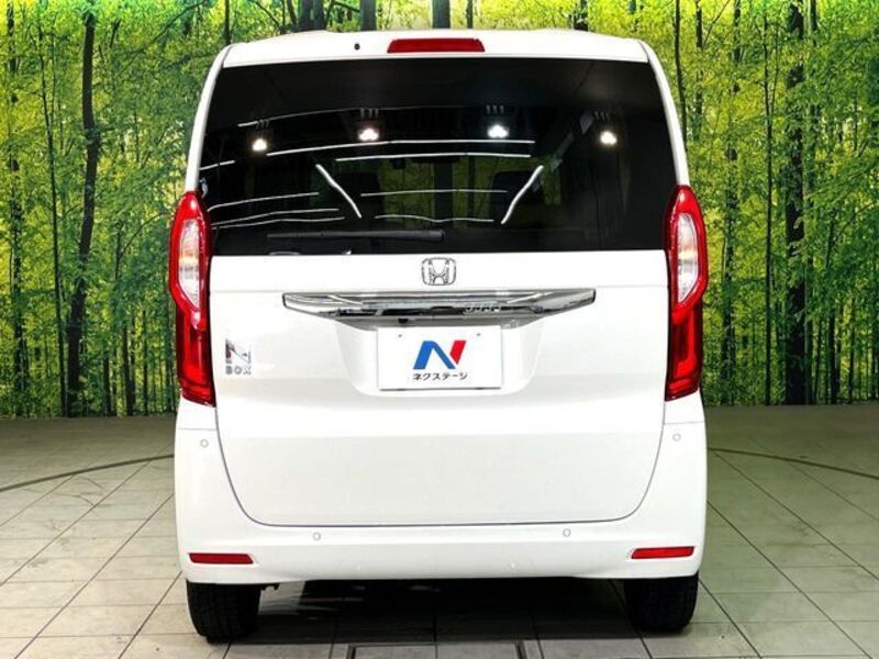 N BOX