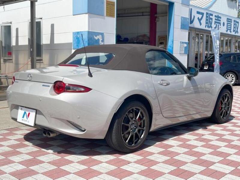 ROADSTER