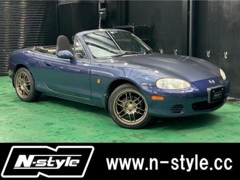 ROADSTER-0
