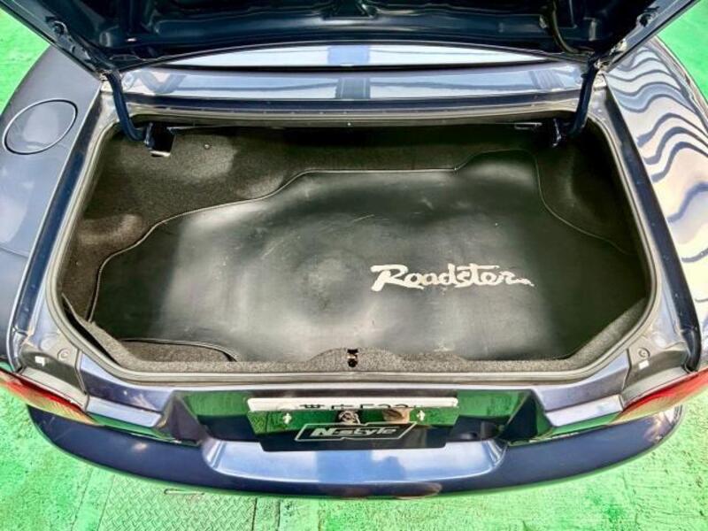 ROADSTER