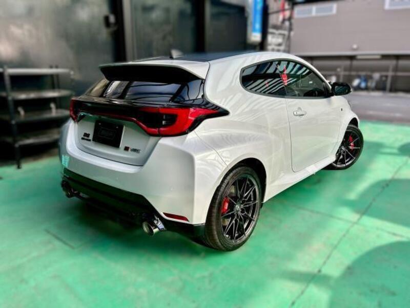 GR YARIS