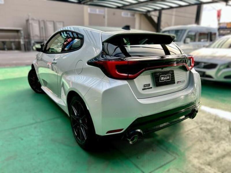 GR YARIS