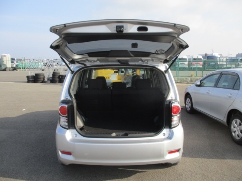 COROLLA RUMION