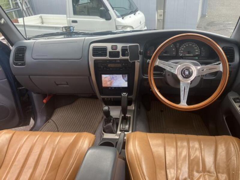 HILUX SURF