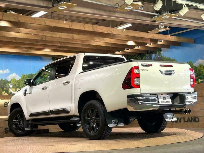 HILUX