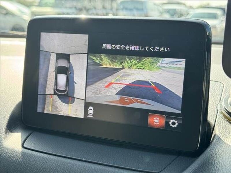 MAZDA2