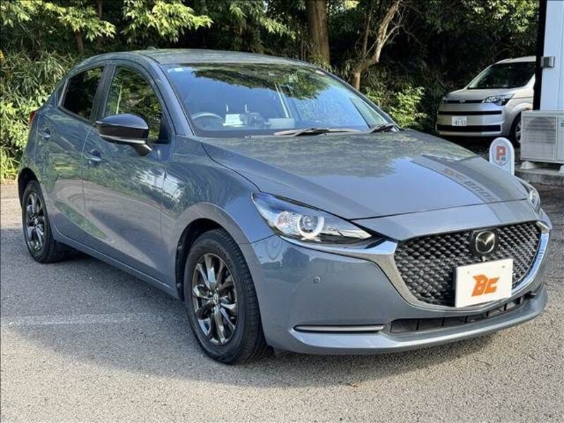 MAZDA2