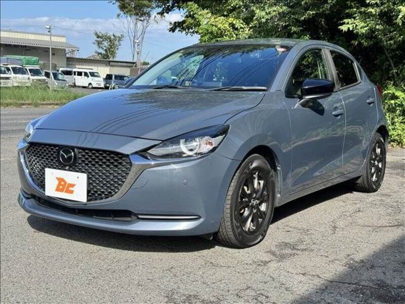 MAZDA2