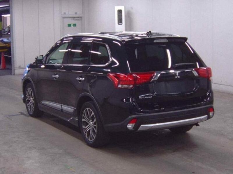 OUTLANDER
