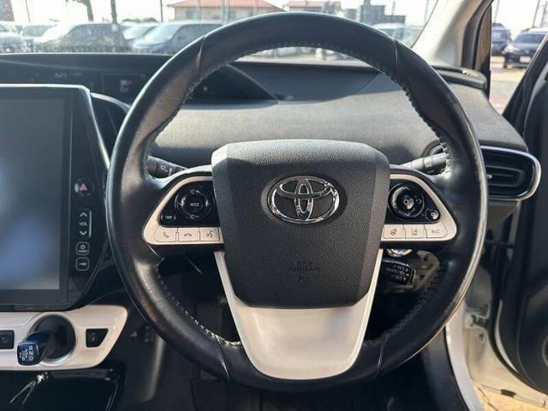 PRIUS PHV