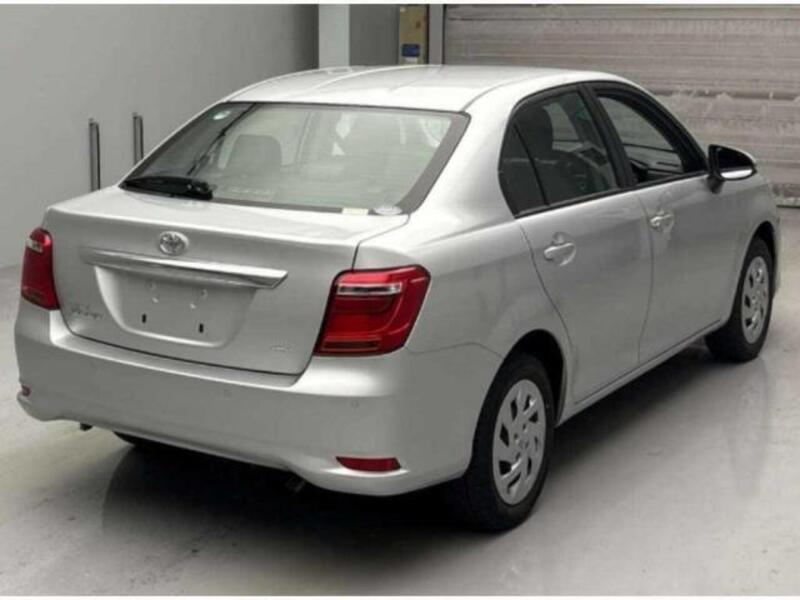 COROLLA AXIO