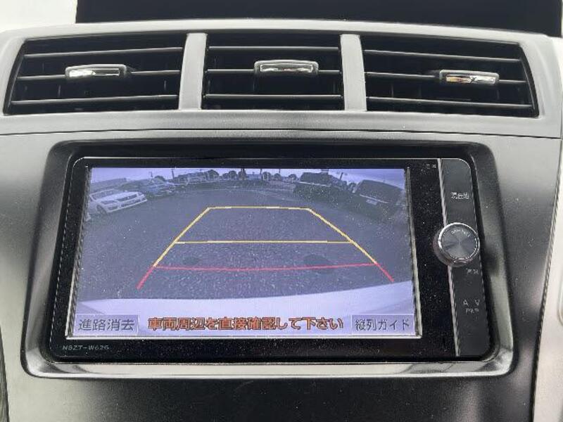 PRIUS ALPHA