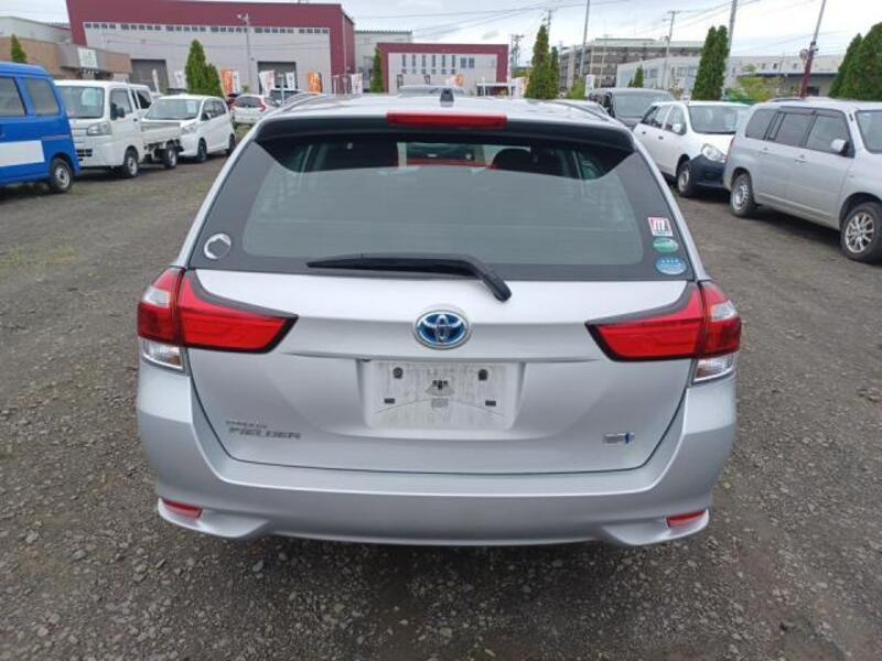 COROLLA FIELDER