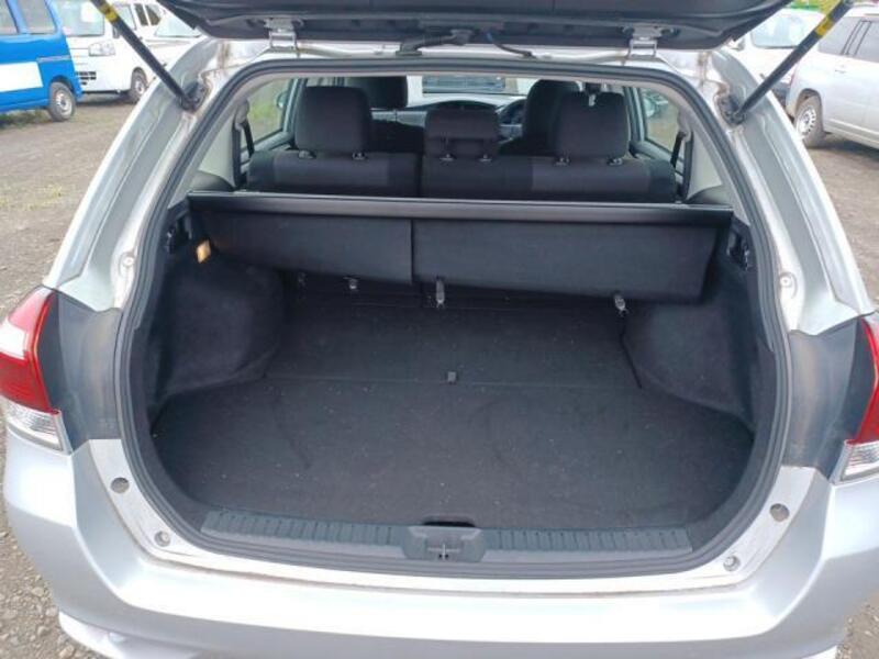COROLLA FIELDER