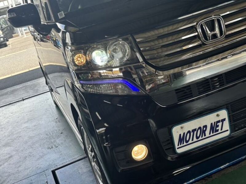 N BOX CUSTOM