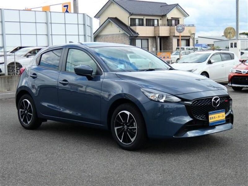 MAZDA2
