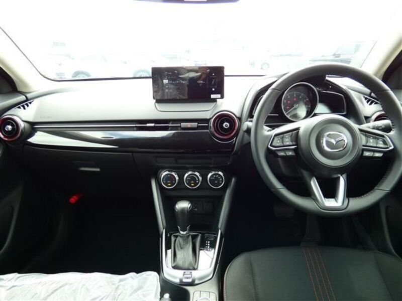 MAZDA2