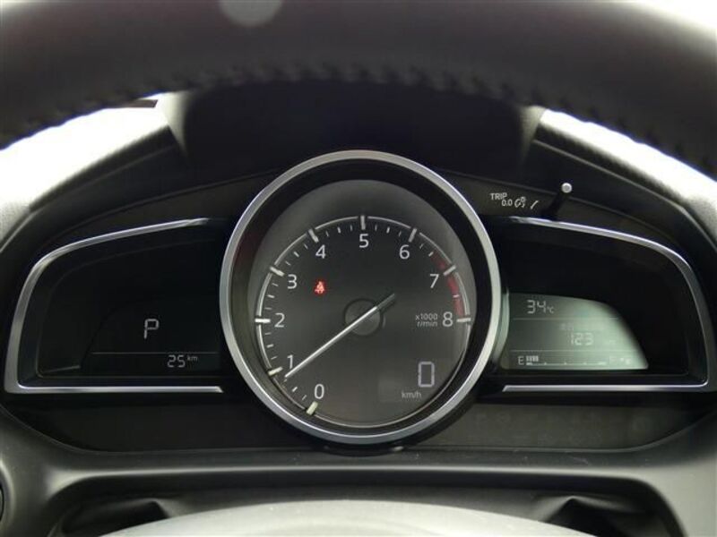 MAZDA2