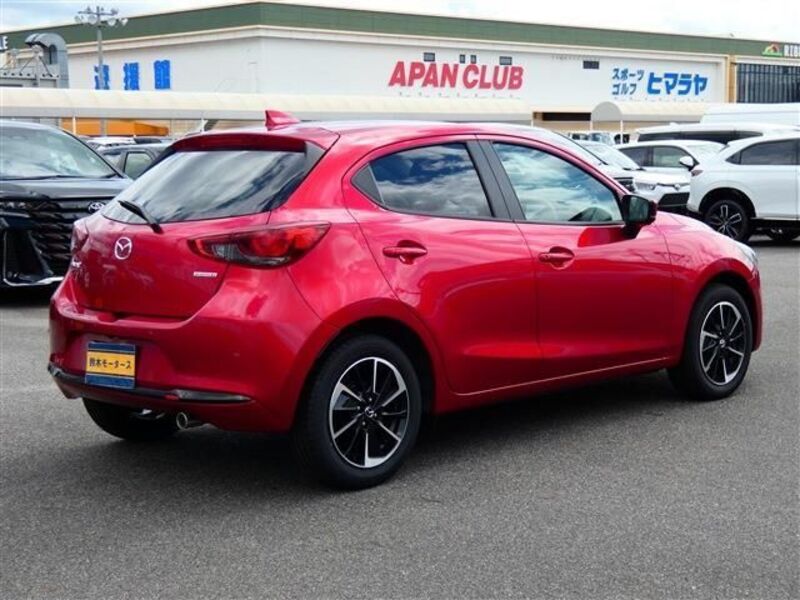 MAZDA2