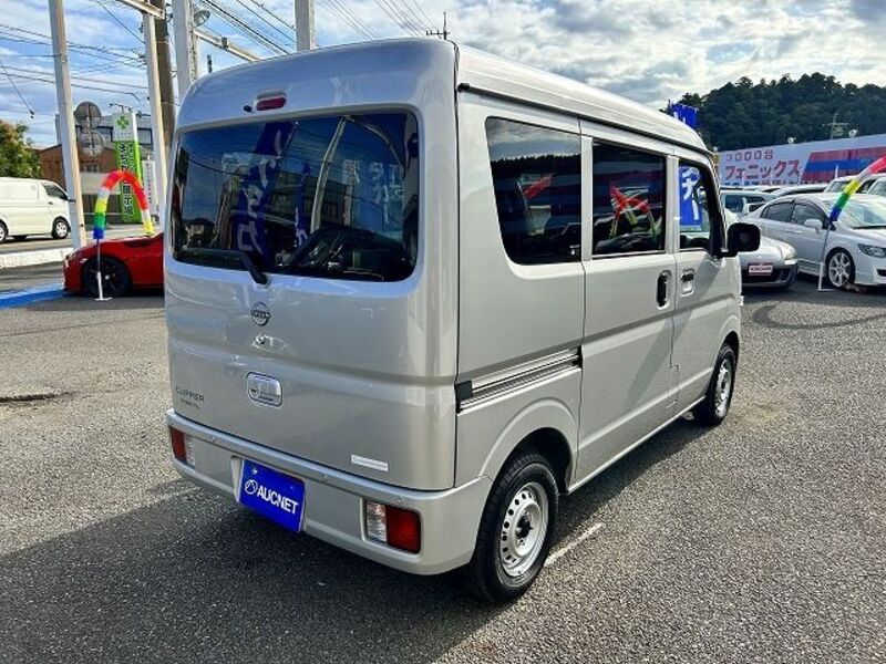 CLIPPER VAN