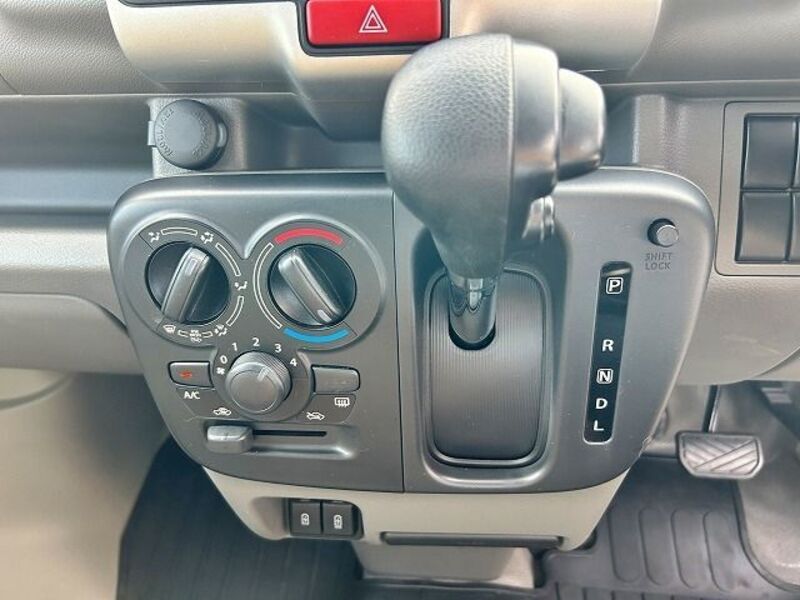 CLIPPER VAN
