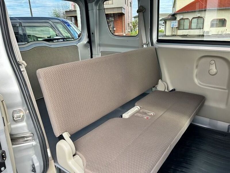 CLIPPER VAN