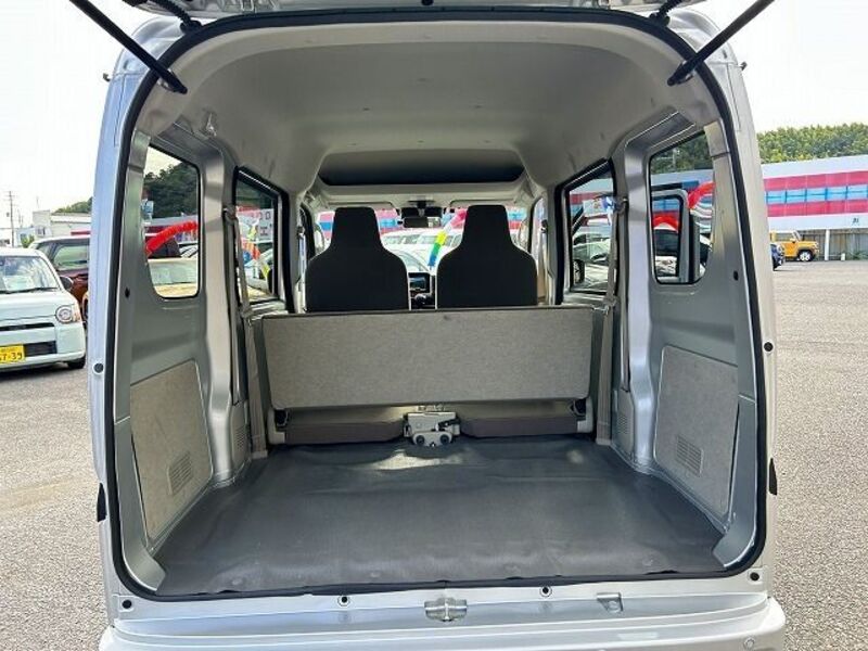CLIPPER VAN