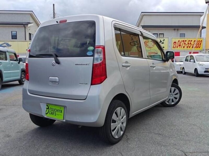 WAGON R