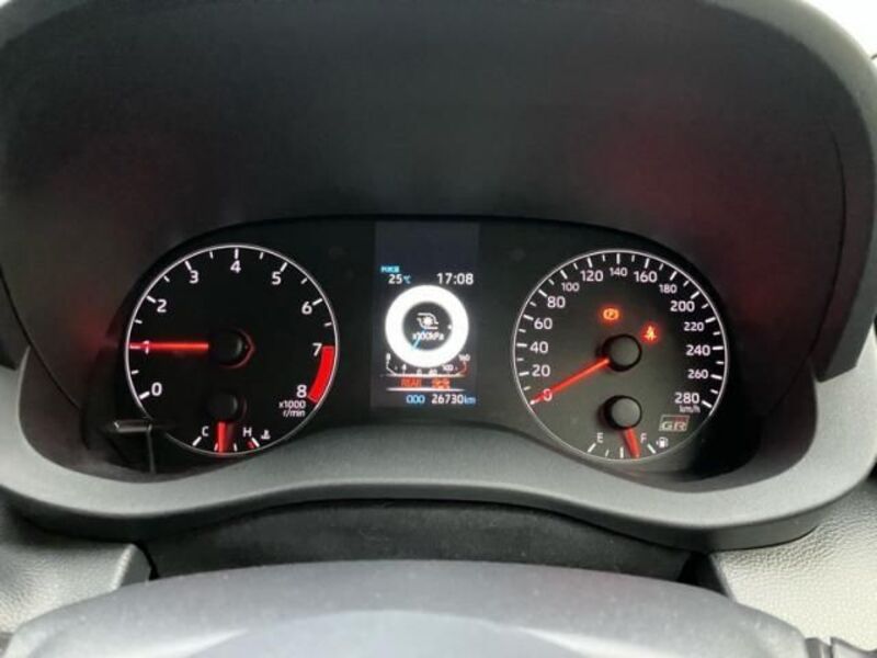 GR YARIS