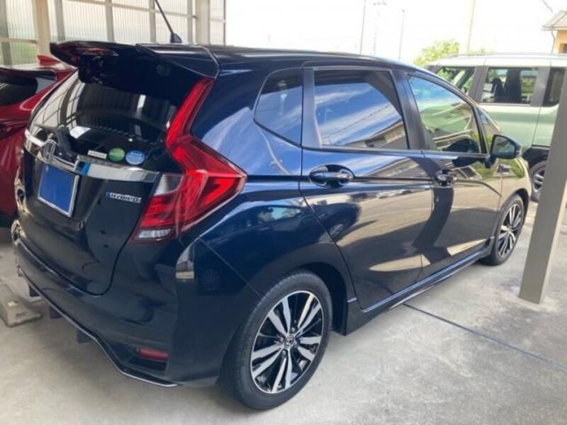 FIT HYBRID