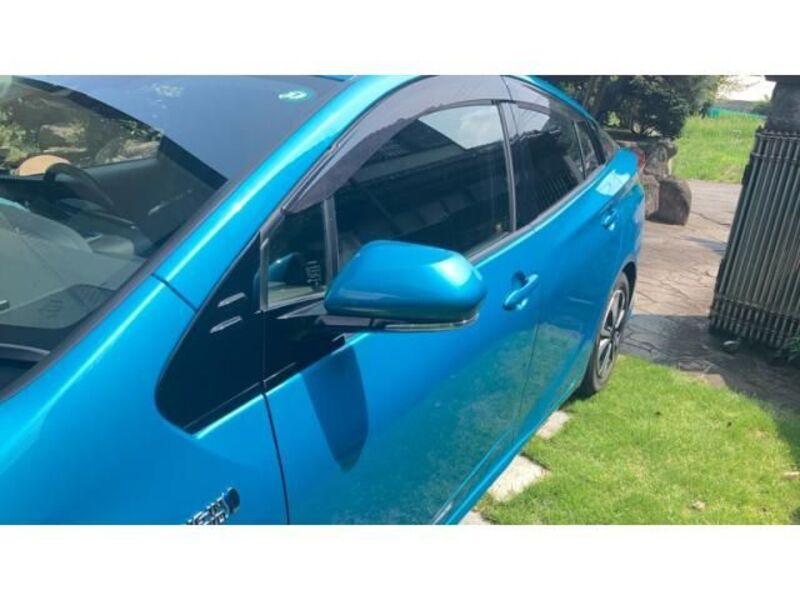 PRIUS PHV