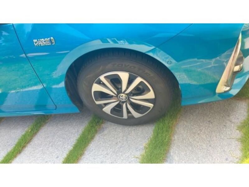 PRIUS PHV