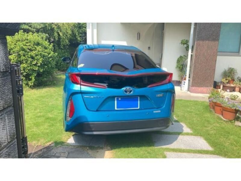 PRIUS PHV