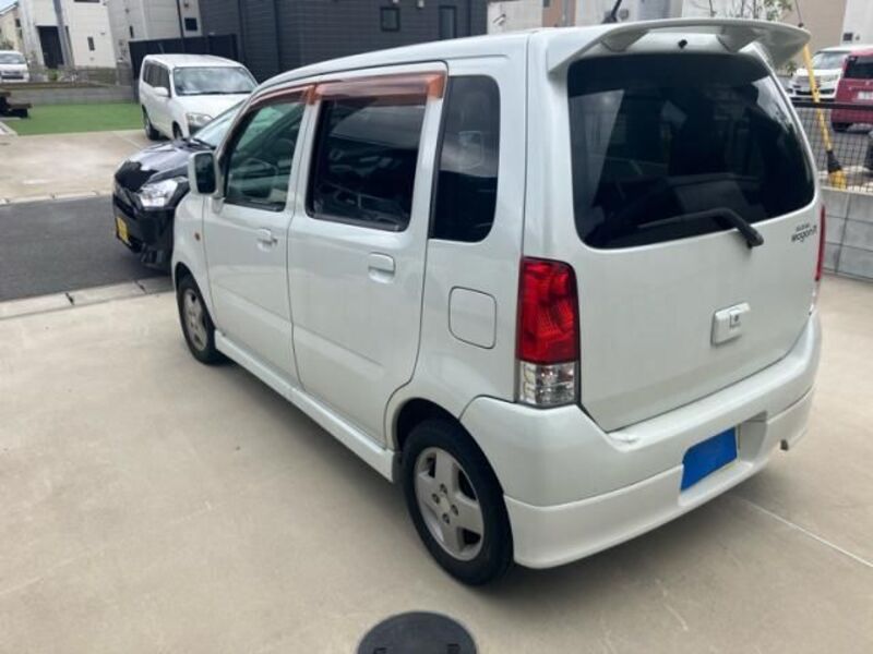 WAGON R