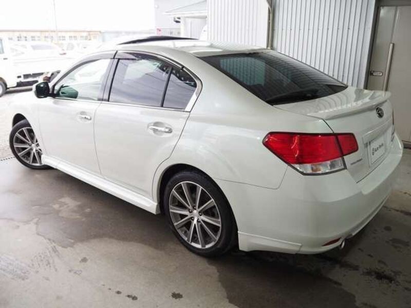 LEGACY B4