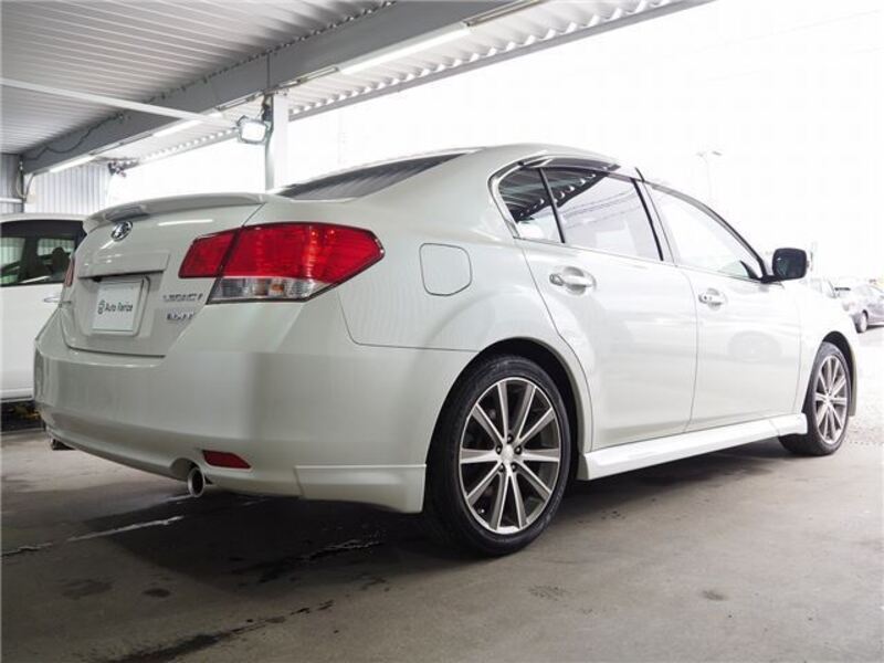LEGACY B4