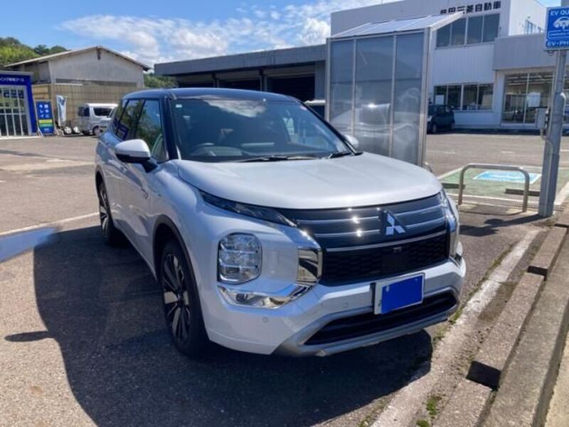 MITSUBISHI OUTLANDER PHEV