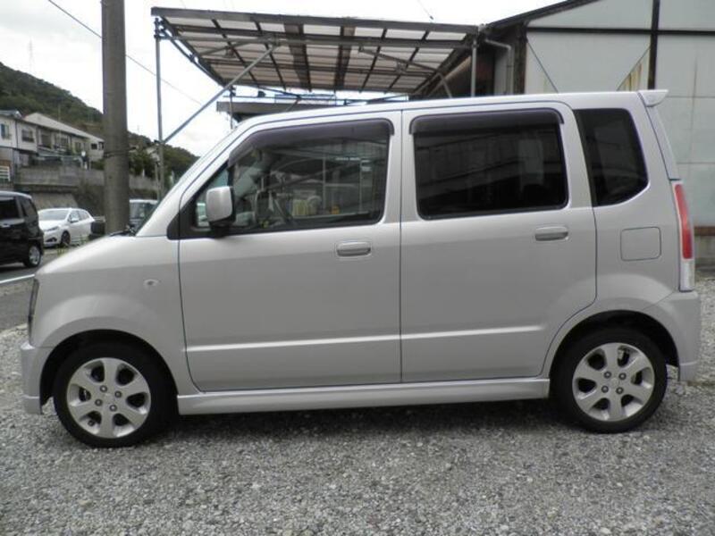WAGON R