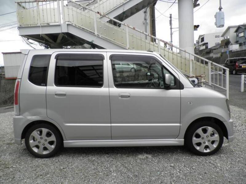 WAGON R