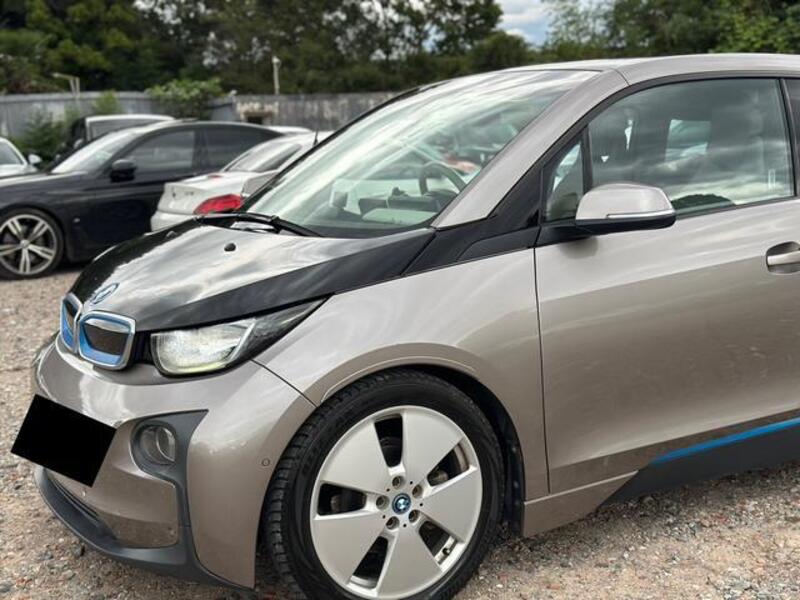 i3