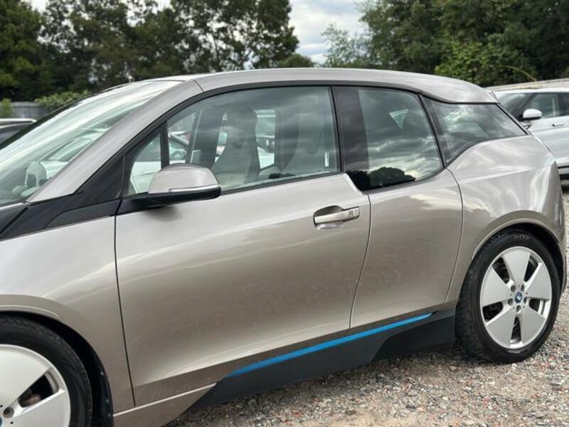 i3