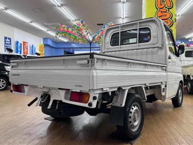 MINICAB TRUCK