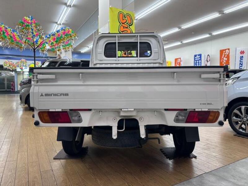 MINICAB TRUCK