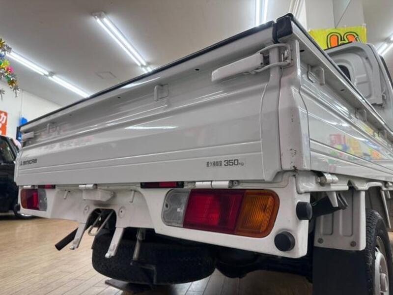 MINICAB TRUCK