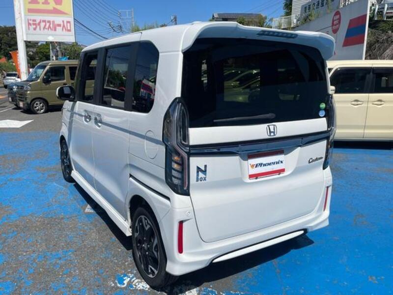N BOX CUSTOM